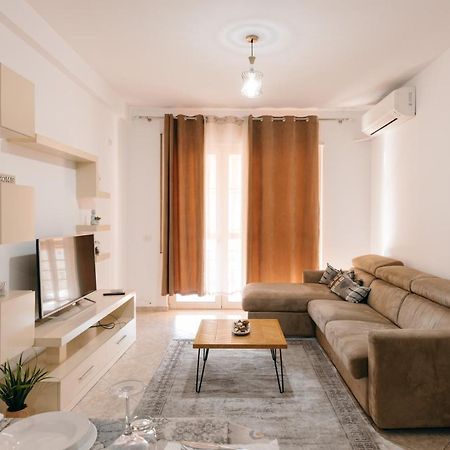 Rs Place 1-Bedroom Apartment Tirana Exteriör bild