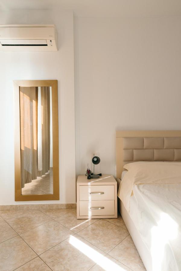 Rs Place 1-Bedroom Apartment Tirana Exteriör bild