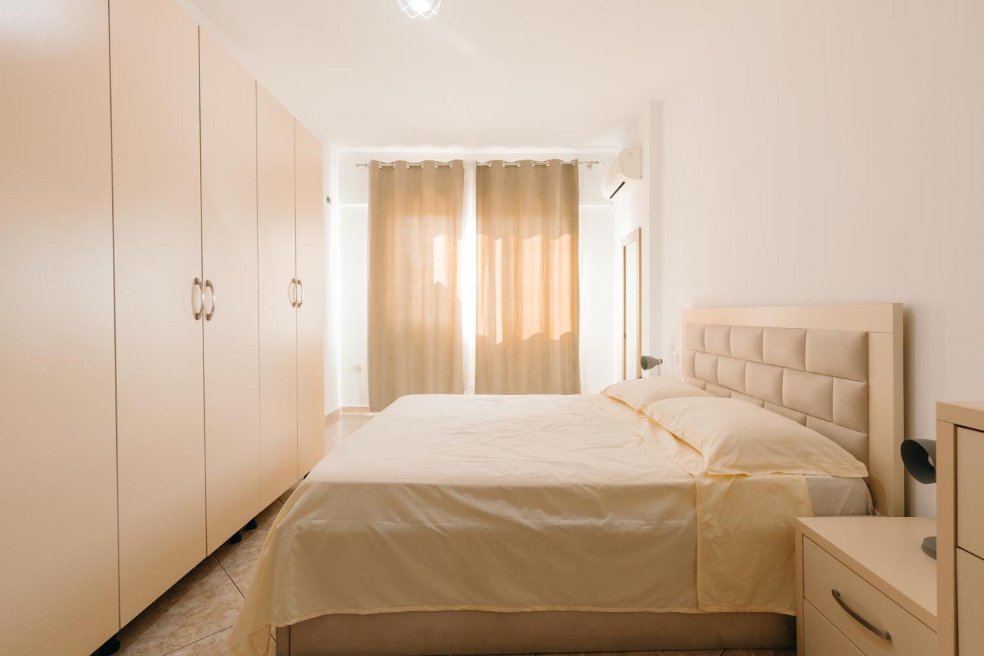 Rs Place 1-Bedroom Apartment Tirana Exteriör bild